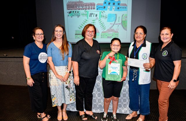 premiao desenho iptu-23